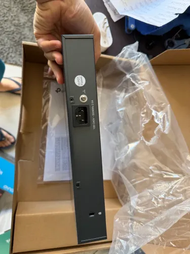 Switch Tp-Link tl-sg2210mp