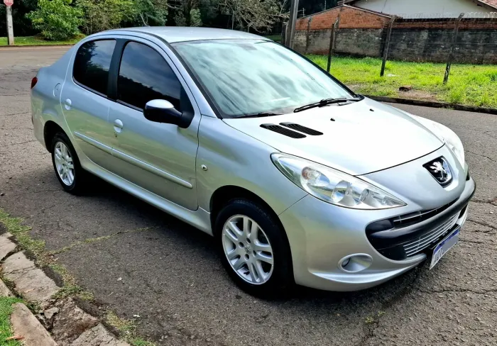 Peugeot 207 Sedan Passion XS 1.6 Flex 16V 4P AUT 2009
