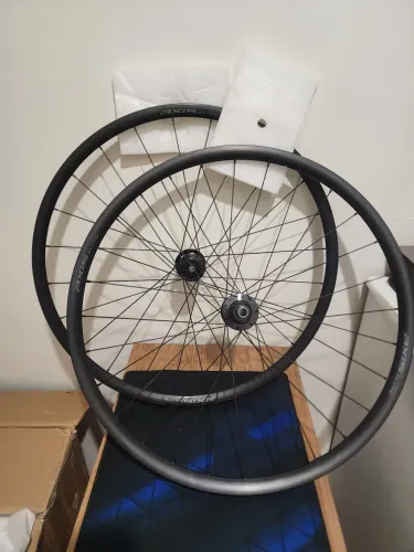Rodas Axis Elite disc 700 - Specialized