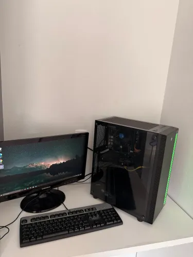 PC Gamer Completo (i5, GTX 950, 4GB RAM) + Monitor Samsung e Teclado