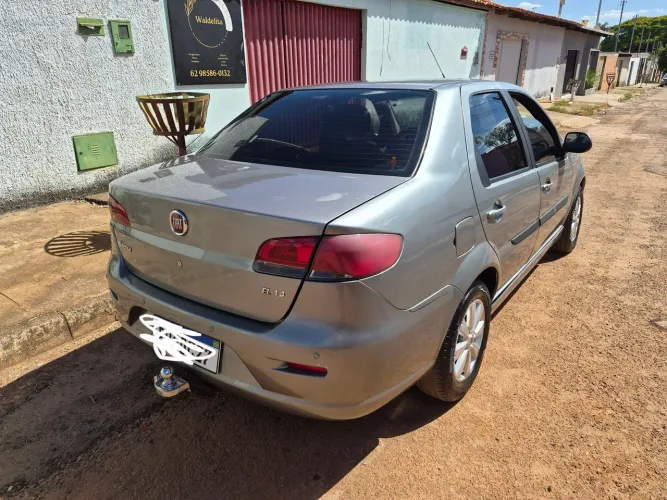 Fiat Siena EL 1.4 MPI Fire Flex 8V 4P 2015