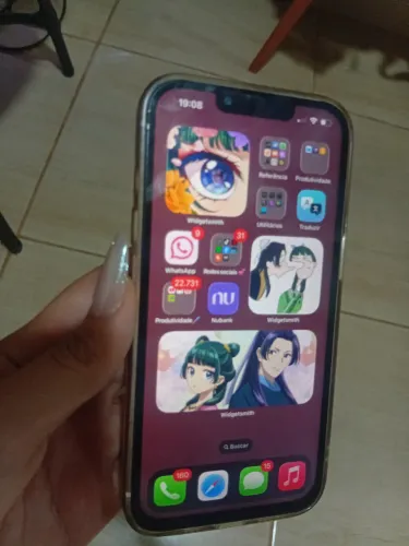 iPhone 13 rose de 12gb