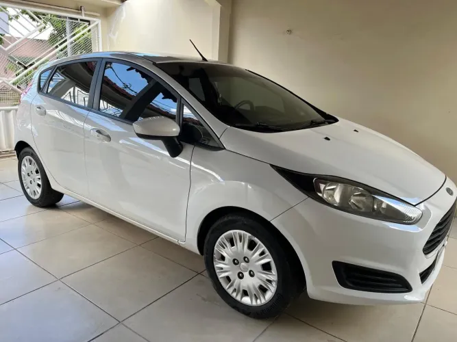 Ford Fiesta 1.5 16V Flex Mec. 5P 2014