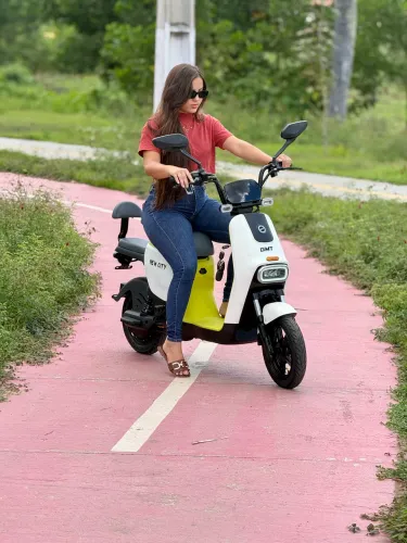 MOTOCICLETA ELÉTRICA 