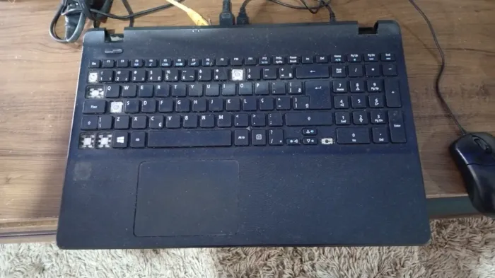 Notebook pra usar na tv pelo HDMI 4gb hd120 win10 office usb3.0 quadcore 