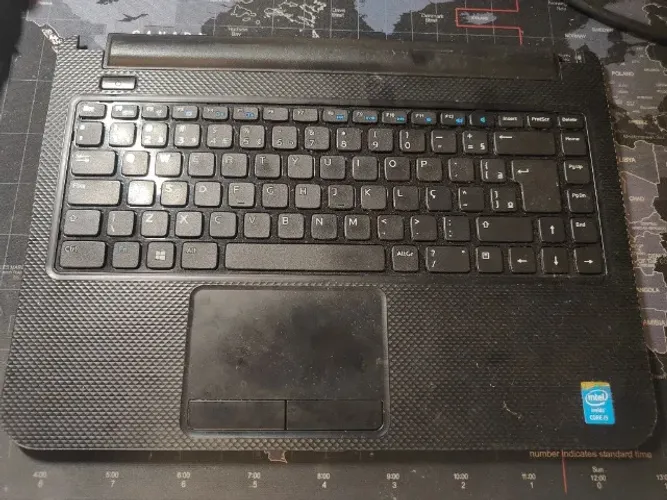 Tampa e teclado Dell preto