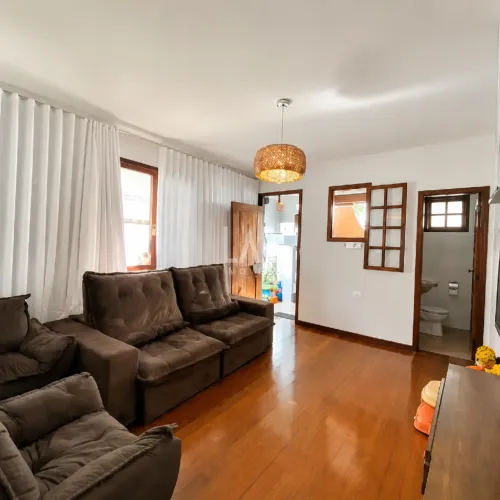 Casa Geminada à venda, 3 quartos, 1 suíte, 2 vagas, Santa Amélia - Belo Horizonte/MG