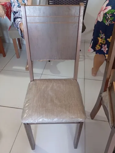 Mesa de 6 cadeiras