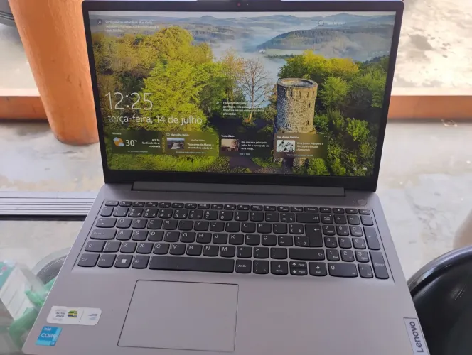 Notebook Lenovo i3 11 geração com ssd m2