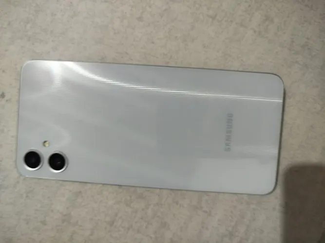 Samsung Galaxy A05 Prata 128GB / 4GB RAM - Excelente Estado