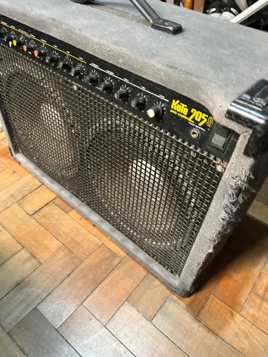 Amplificador staner kute 205s 200w 2x12