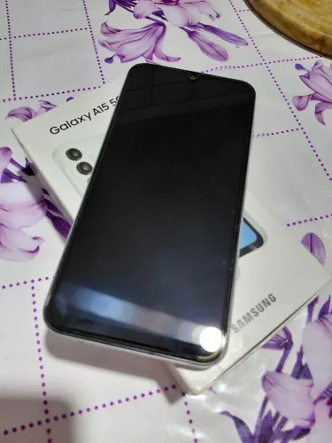 Samsung Galaxy A15 5G (128GB) - Ótimo estado!
