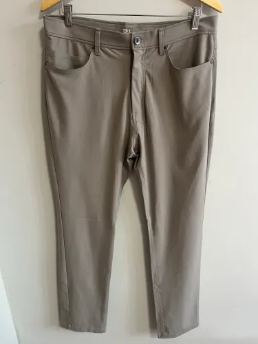 Calça slim tech reserva