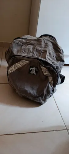 Mochilão de lona para motoboy 80 litros e capacete aberto pro tork