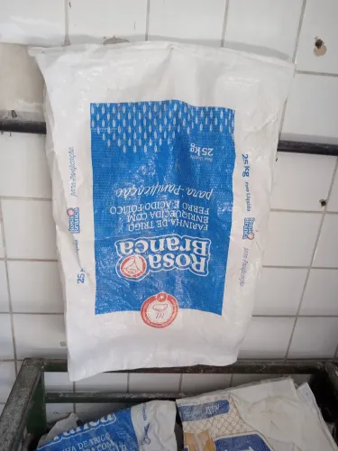 Saco de nylon para botar metralha