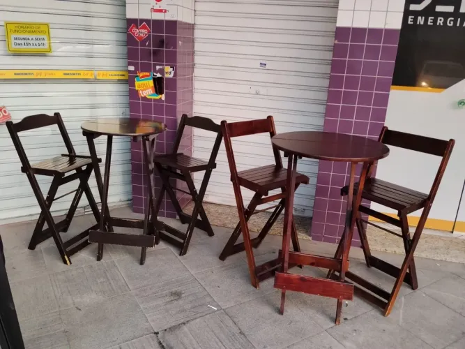 VENDO CONJUNTOS DE MESAS BISTRO