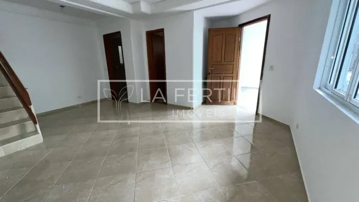 Sobrado com 3 Quartos, 1 Suíte, 152M², à Venda por R$ 579.000,00 - Xaxim, Curitiba (Pr)