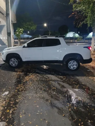Fiat Toro Opening ED. Plus 1.8 16V Flex Aut. 2017