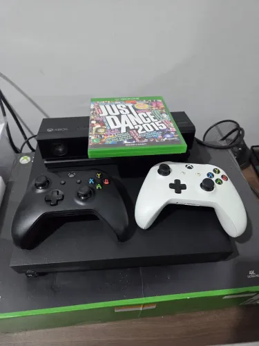 Xbox one x com kinect 2.0