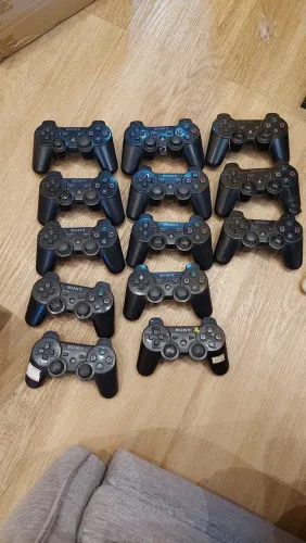 Controles originais PS3 com defeito