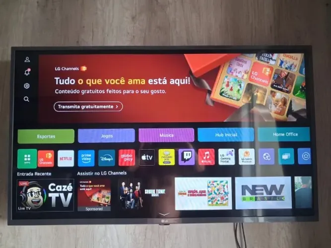 Smart TV LG 43" Full HD LED, Wi-Fi, sistema Smart, excelente estado de conservação, apenas