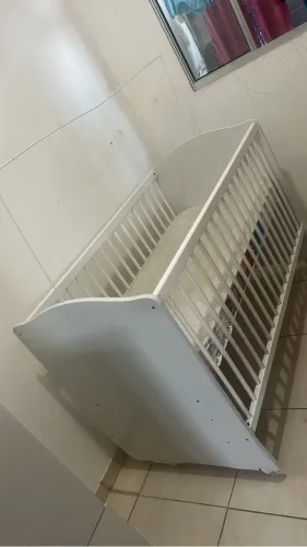 VENDO BERÇO COM COLCHÃO