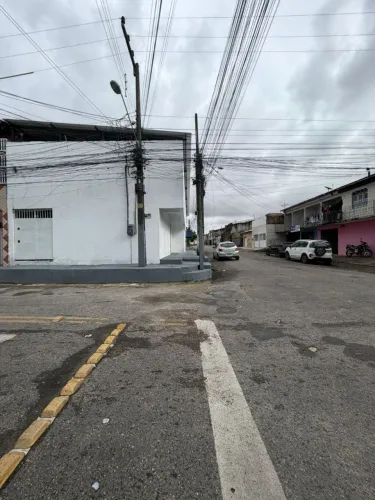 Ponto comercial com galpão