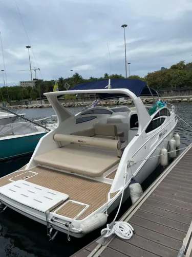 Cota de Lancha Real 27,5 Boatlux Marina da Glória Rio de Janeiro