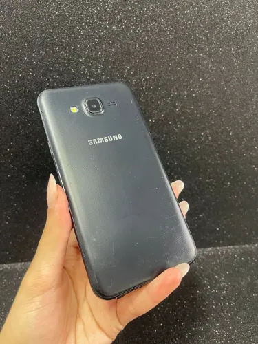SAMSUNG J7 NEO