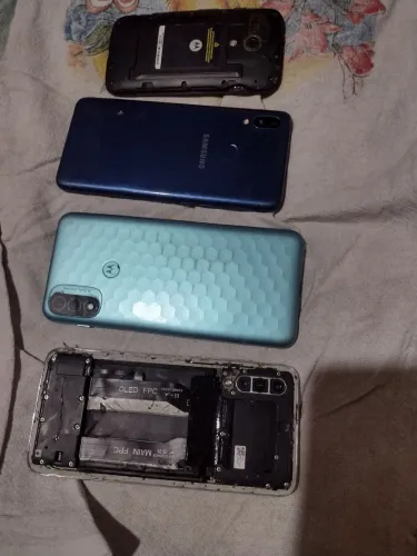 Lote d celular pra tirar peças funcionam