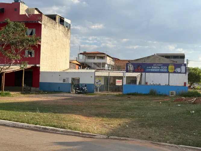 IMÓVEL À VENDA - 400 m² DE ESQUINA | RENDA COM ALUGUÉIS