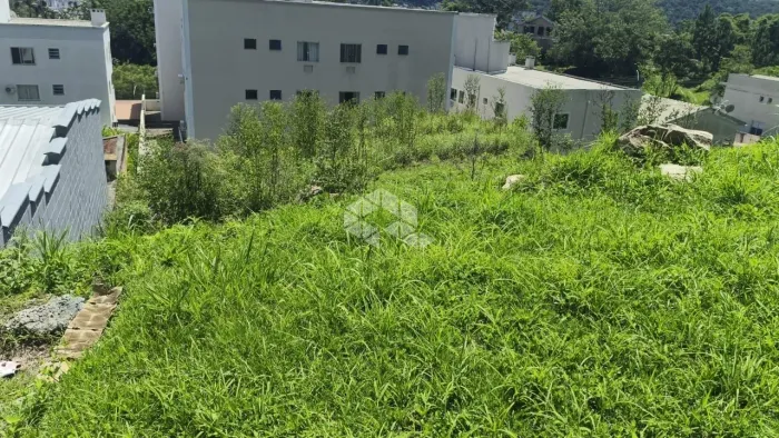 TERRENO 360 M² EM FORQUILHINHA SÃO JOSÉ SC - NÃO ACEITA FINANCIAMENTO
