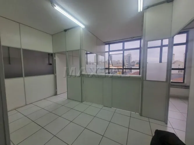 Sala Comercial para locação em Santana ao lado a poucos metros do Metrô vão livre banheiro