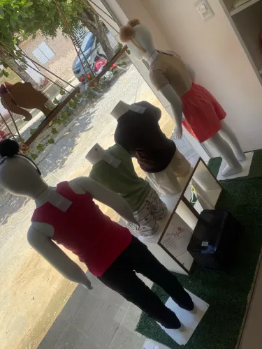 Manequins infantil e juvenil para loja