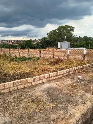Vendo terreno no loteamento Morada da Ponte Nova, em Santa Cruz do Rio Pardo/SP.