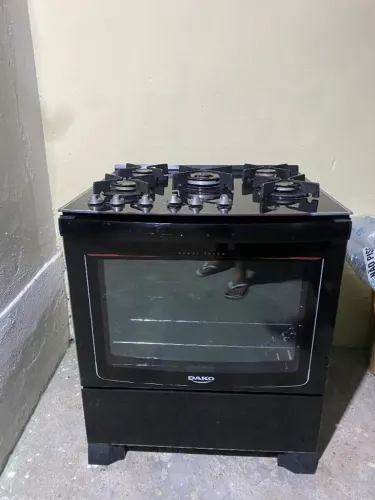 Fogão de 5 boca com tampo de vidro da marcar Dako