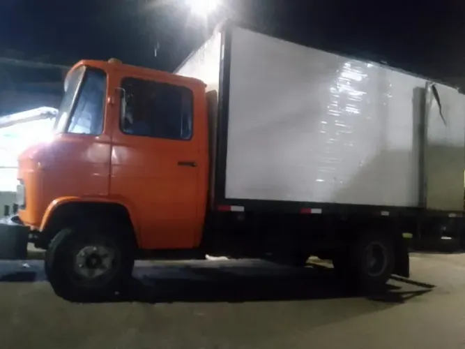 Frete bau barato tô disponível 
