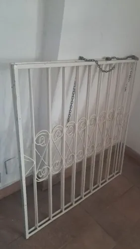 Grade de ferro de janela 90cm de cada 100,00