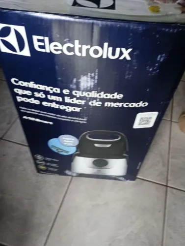 Aspirador de pó Electrolux novo