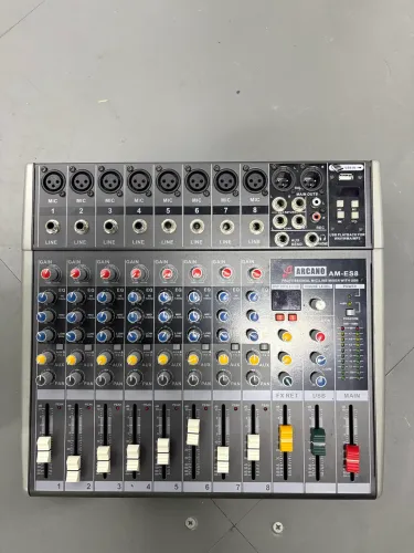 Mesa de Som Arcano AM-ES8 - Mixer Profissional 8 Canais com Efeitos e USB