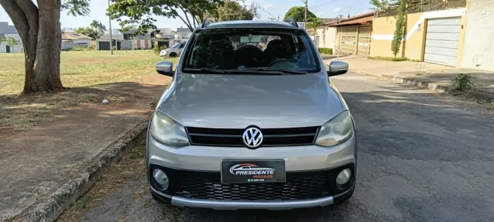 Volkswagen Crossfox 1.6 MI Total Flex 8V 5P 2014