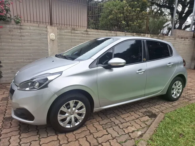 Peugeot 208 Active 1.2 Flex 12V 5P Mec. 2018