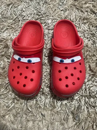 Crocs Relâmpago McQueen (Disney Pixar) - Edição Especial!
