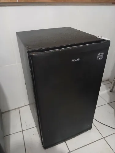 Frigobar 120 litros gelando perfeitamente 