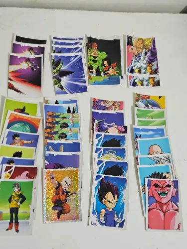 Figurinhas Dragon ball universe