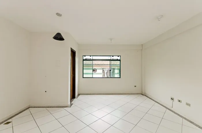 Cjto Comercial_Sala para alugar por R$ 1300.00, 32.00 m2 - UBERABA - CURITIBA/PR