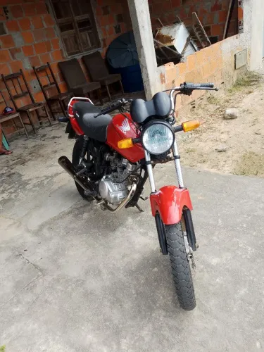150 es 2008 atrasada com documento e recibo , emplacada até 2020 já com calça Mercosul  