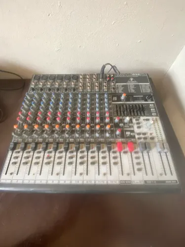 Mesa de som 
