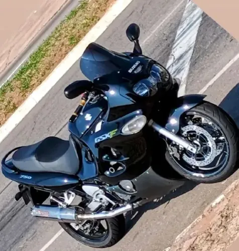 GSX 750 F Top demais... Para vender rápido