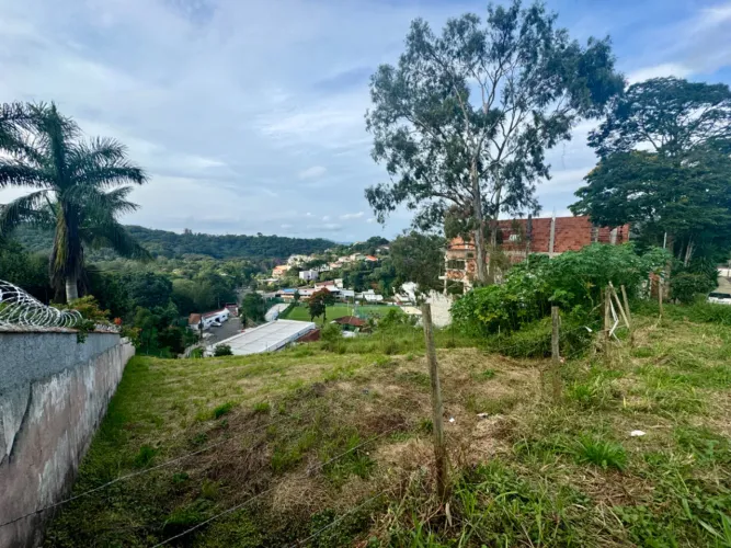 Terreno no Parque Alto